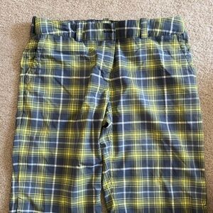 Nike shorts size 14